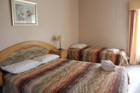 Golden Rivers Holiday Apartments - Accommodation NT 6