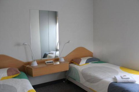 Golden Rivers Holiday Apartments - Accommodation NT 5