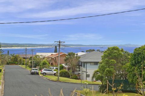 SEAVIEW DREAM Bonny Hills - NT Tourism 5