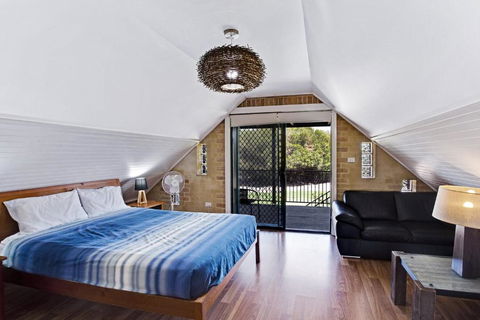 Salt Wood Cabin Style Retreat - NT Tourism 6