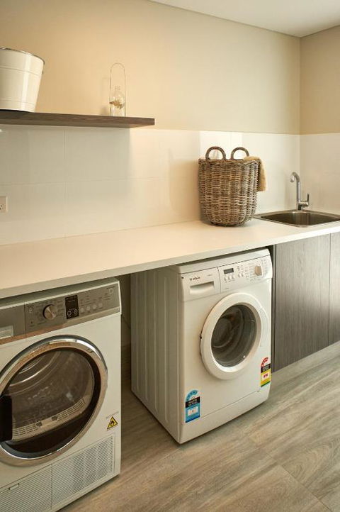 The Urban Beach House - Accommodation NT 6