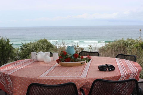 22 On COAST (Weekly Only) - Accommodation NT 2