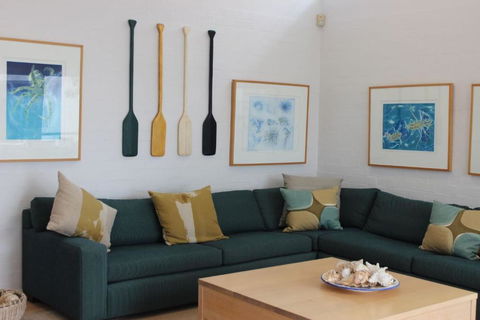 22 On COAST (Weekly Only) - Accommodation NT 1