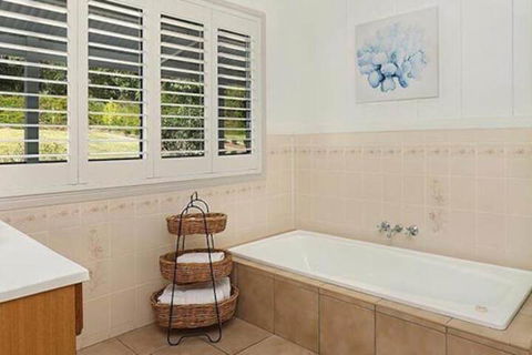 Avocado Grove B & B - NT Tourism 4