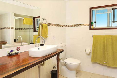 Avocado Grove B & B - NT Tourism 7