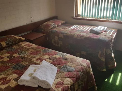 The Club Hotel - Accommodation NT 5