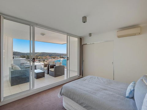 Penthouse 707 4 Bedroom Oceanview Penthouse - Accommodation NT 3