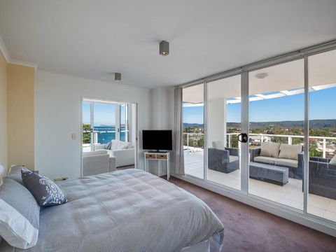 Penthouse 707 4 Bedroom Oceanview Penthouse - Accommodation NT 4