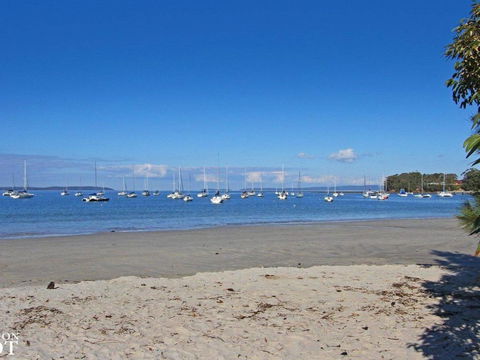 Sealark Views Of The Bay - NT Tourism 1