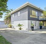Middle Sea perfect for two families - NT Tourism