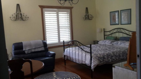 Stringybark Hills Retreat - Accommodation NT 5