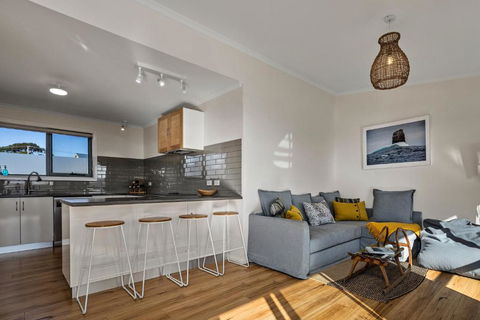 GRANITE BEACH HOUSE At Bay Of Fires - Accommodation NT 6