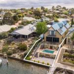 The Loft Waterfront With Private Pool - NT Tourism 1