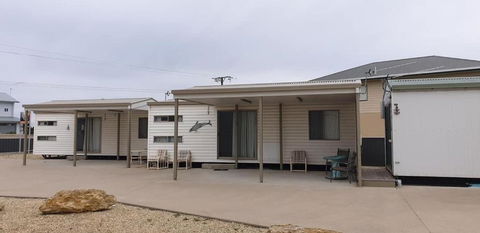 Rocks Retreat Cabin Dolphin - Accommodation NT 3
