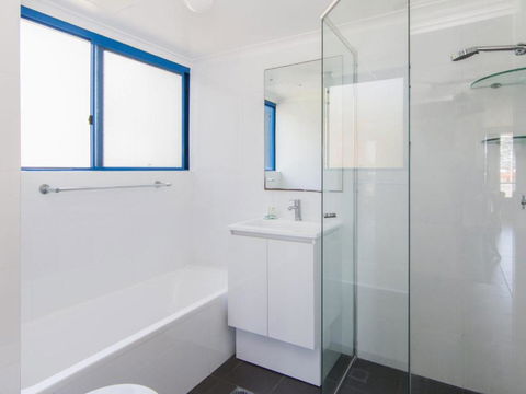 Heritage 102 Great Water Views - Accommodation NT 4