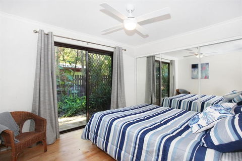 FABULOUS HOLIDAY HIDEAWAY COOLUM BEACH - Accommodation NT 3