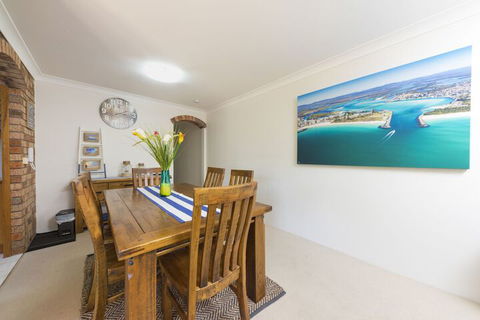 Renas Court Unit 8 - Accommodation NT 2