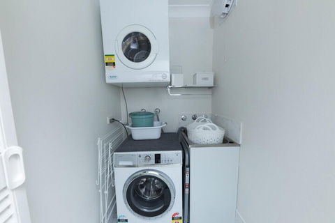 Renas Court Unit 8 - Accommodation NT 6