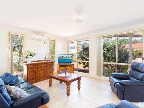 1 / 4 Huntly Close - Accommodation NT 6