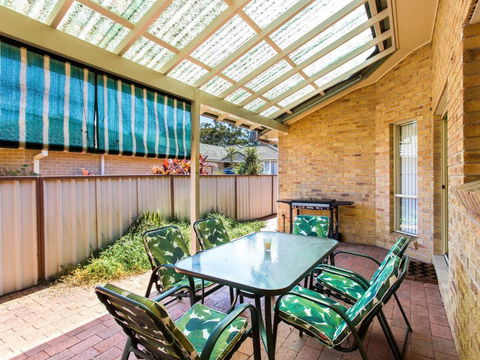 1 / 4 Huntly Close - Accommodation NT 5