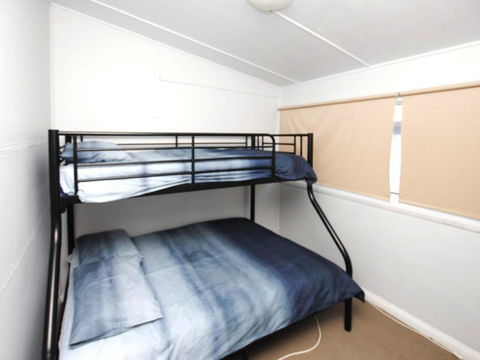 59 Wharf Street Opposite Bowling Club - Accommodation NT 5