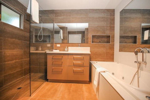 Alderwood - Accommodation NT 4