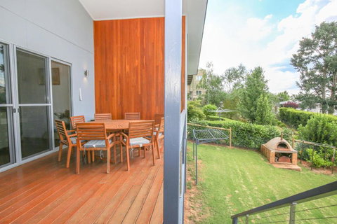 Leader Views - Accommodation NT 3