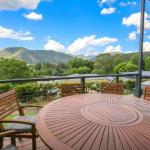 Leader Views - Accommodation NT 0