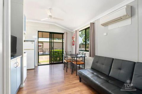 Sunset Top Tourist Park - Accommodation NT 5
