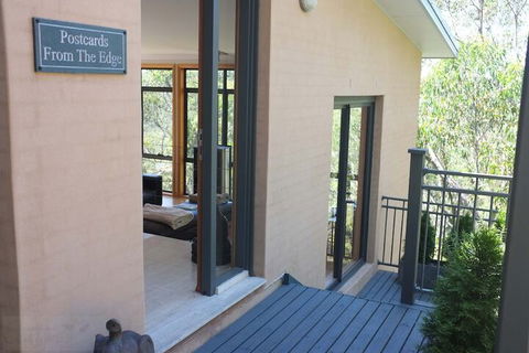 Postcards From The Edge - Accommodation NT 1