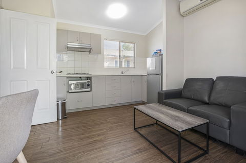 The Cove Holiday Village - Accommodation NT 5