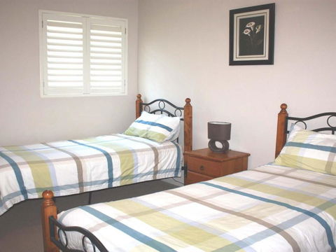 The Reef 103 Lakeside! - Accommodation NT 5