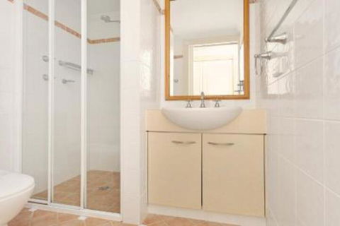 Whitesands 301 Main Beach Location - Accommodation NT 2