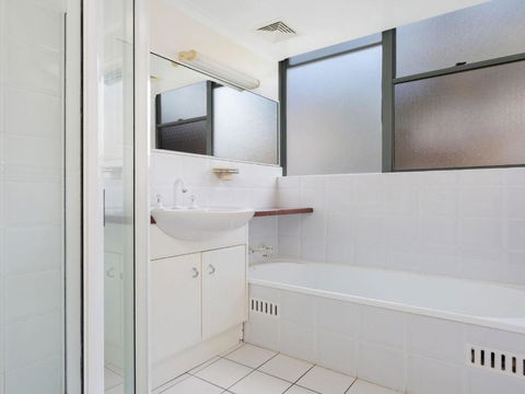 Parkside Marina 1 CBD Location - Accommodation NT 6