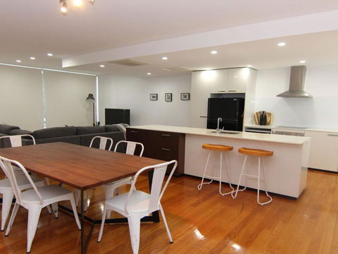 3 / 26 West Street CBD Location! - Accommodation NT 3