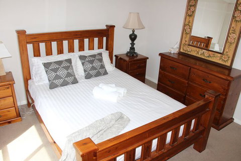 Front Row Beachfront - Accommodation NT 4