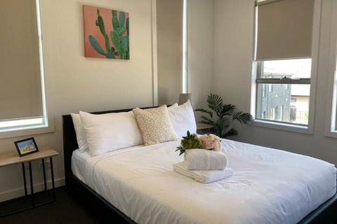 Delicate Bundoora Townhouse 10 - NT Tourism 2