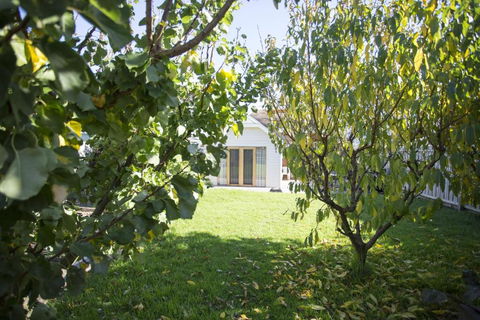 GALWAY COTTAGE - NT Tourism 4