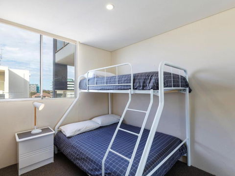 Ebbtide 27 - Accommodation NT 7