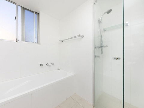 Beachpoint G2 - Accommodation NT 4