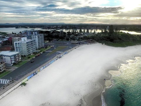 Debra Court 6 - Accommodation NT 6