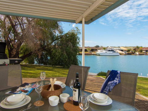 Elouera 23 - Accommodation NT 6