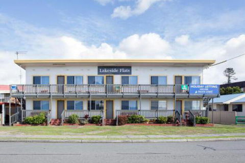 Lakeside Flats 6 - Accommodation NT 6
