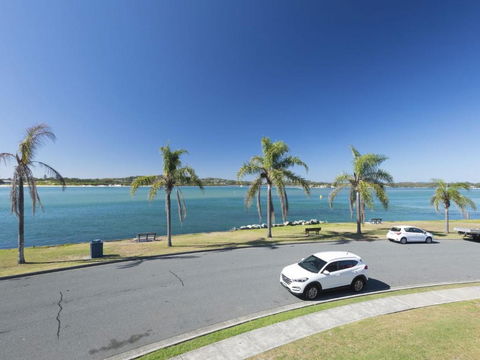 Lakeside Flats 5 - Accommodation NT 3