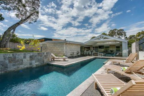 Sorrento Beauty With Sparkling Pool - Accommodation NT 0