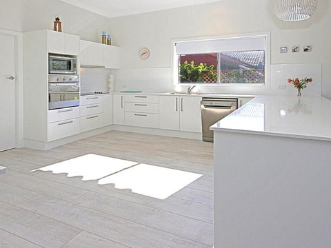 Fairwater In Mollymook - Accommodation NT 3