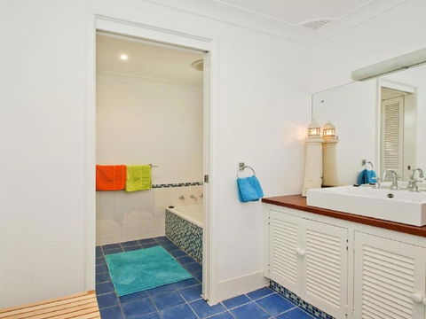 Casa Callala On King George Well Appointed Home - NT Tourism 1