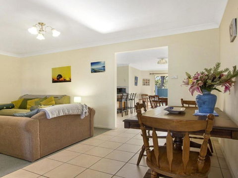 Dolphin Cottage In The Heart Of Callala Beach - NT Tourism 4