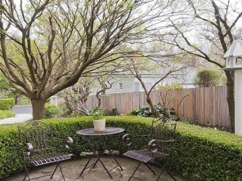Hollyoak Cottage Delightful Ducks & Doileys! - NT Tourism 4