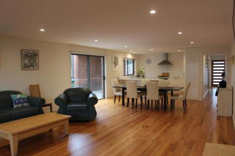 Kanburra House - Accommodation NT 3